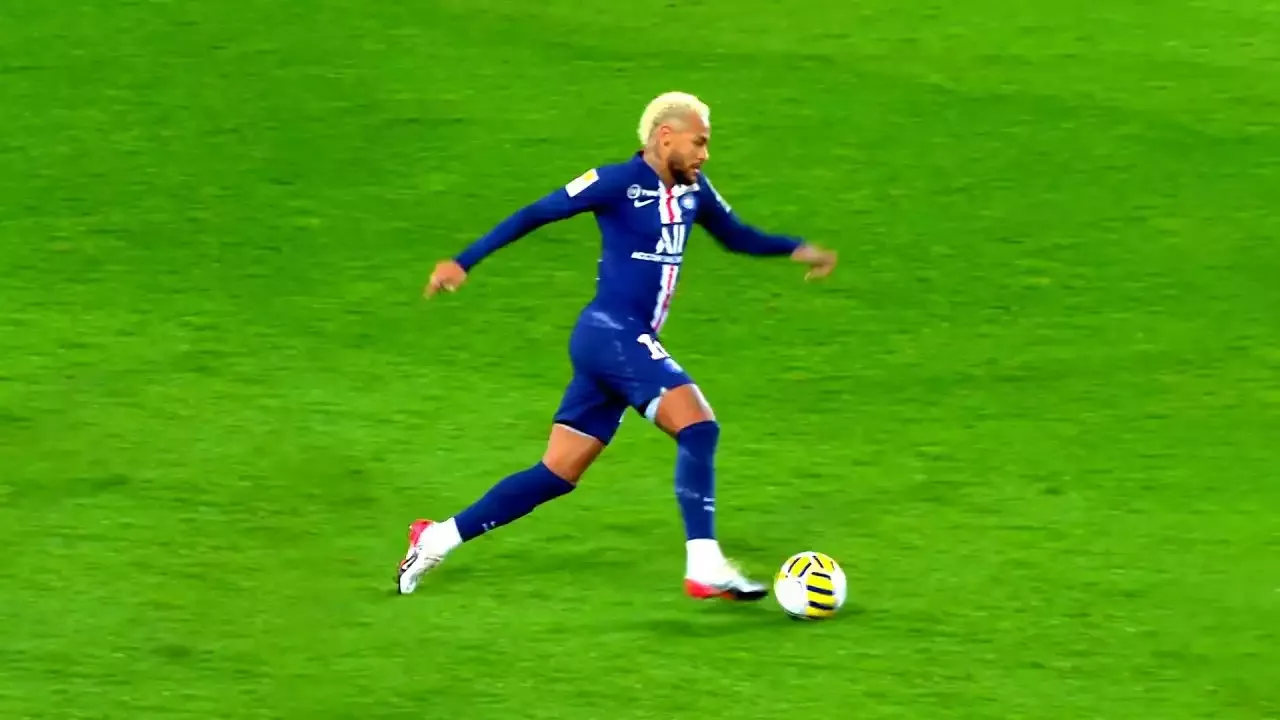 Neymar: svelare il viaggio della sensazionale superstar del calcio brasiliano